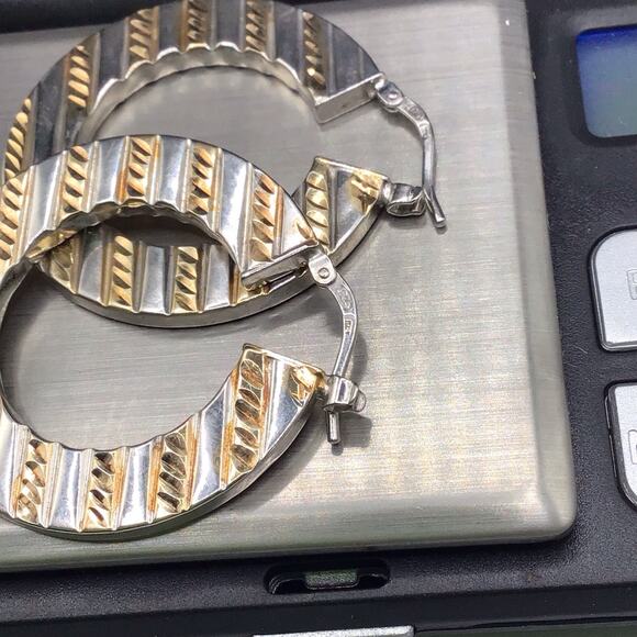 Sterling Silver Two Tone Textured Hoop Earrings 4.6g Polished Striped Design - Picture 10 of 14